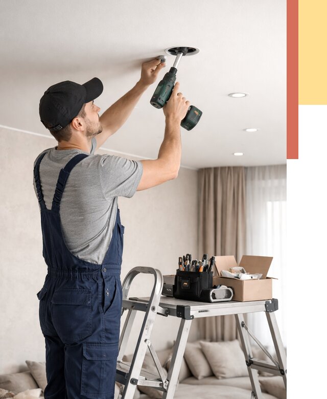 Установка и монтаж точечных светильников в натяжной потолок в Сердобске от 1820 руб. | ОТДЕЛОЧНИК-Срд